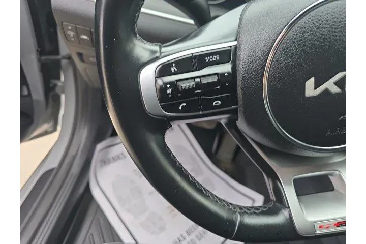 $21499 : Kia K5 2022 GT-Line 4dr Seda image 8