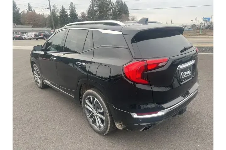 $21489 : GMC Terrain 2019 4x4 Denali image 5