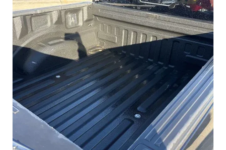 $31288 : Ford F-150 2020 4x4 XL 4dr S image 8