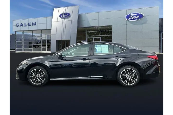 $31990 : Toyota Camry 2025 AWD SE 4dr image 5