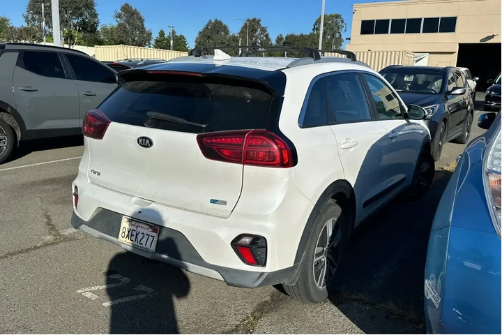 $15990 : Kia Niro Plug-In Hybrid 2021 image 10