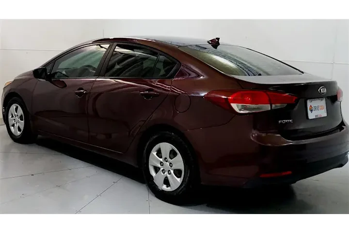 2015 Escape SE 4WD image 7