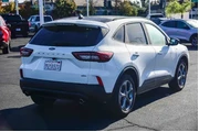 $39195 : Ford Escape Hybrid 2025 ST-L thumbnail