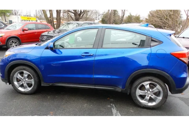 $17900 : 2018 HR-V LX image 5