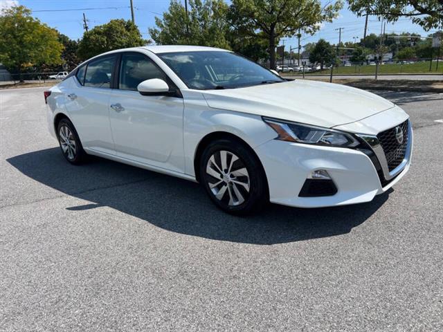 $11900 : 2020 Altima 2.5 S image 5