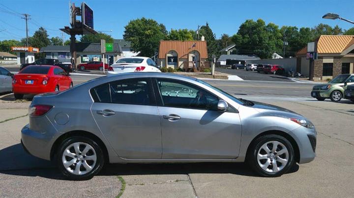 $7999 : 2011 MAZDA3 i Sport image 3