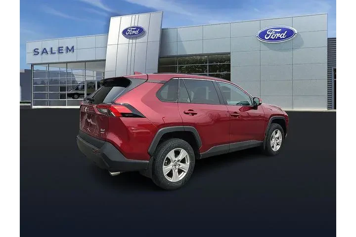 $25895 : Toyota RAV4 2020 AWD XLE 4dr image 3