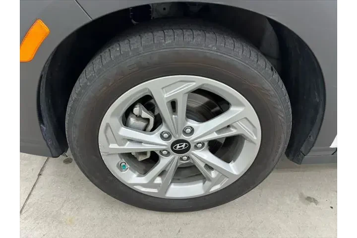 $20999 : Hyundai KONA 2023 AWD SEL 4d image 7