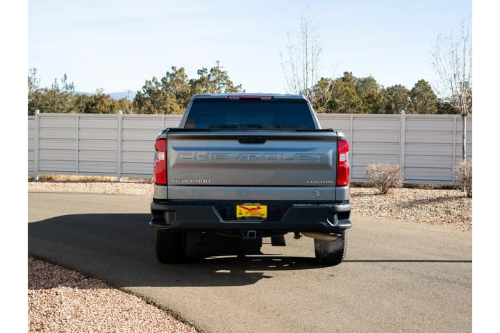 $30478 : 2021 Silverado 1500 Custom image 5