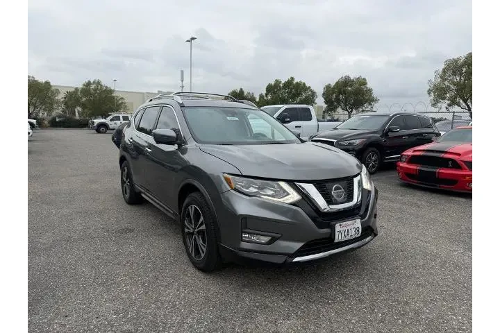 $13400 : Nissan Rogue 2017 S 4dr Cros image 1
