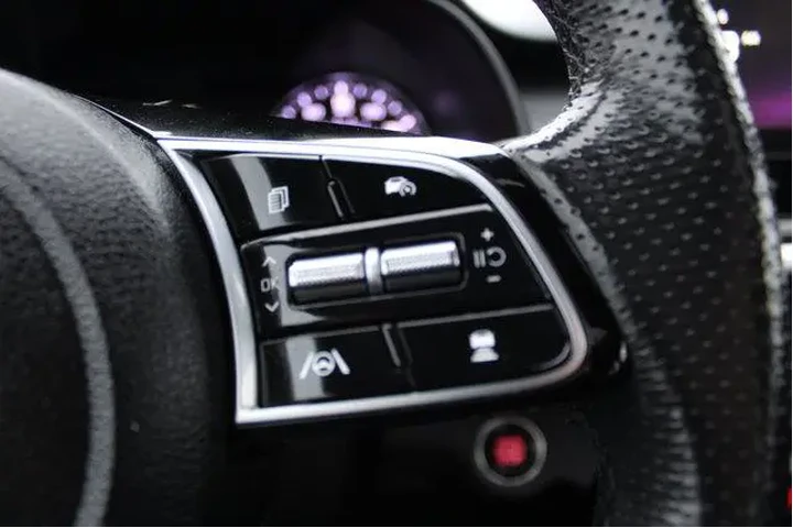 $17986 : Kia Forte 2023 GT-Line 4dr S image 8