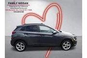 $18643 : Hyundai KONA 2023 AWD SEL 4d thumbnail
