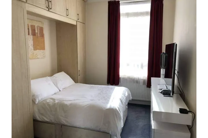 $700 : Charming Nice Private Room image 1