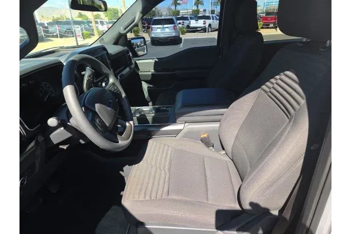 $39722 : Ford F-150 2023 4x4 Lariat 4 image 6