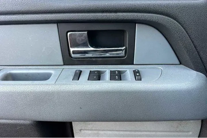 $15818 : Ford F-150 2013 4x4 XLT 4dr image 10