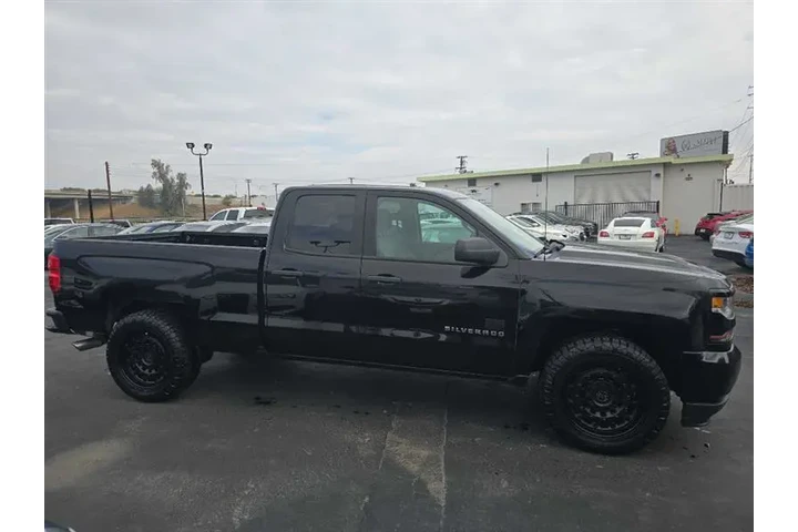 $19999 : 2017 Silverado 1500 image 5