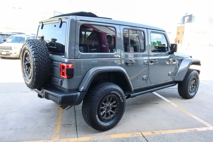 $68488 : 2022 Wrangler Unlimited Rubic image 5