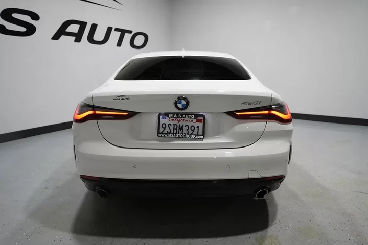 $25701 : 2021 4 Series 430i image 10