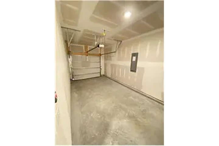 $1850 : Rental property with 3 bedro image 5