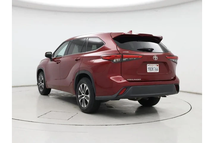 $32998 : Toyota Highlander 2022 XLE 4 image 2