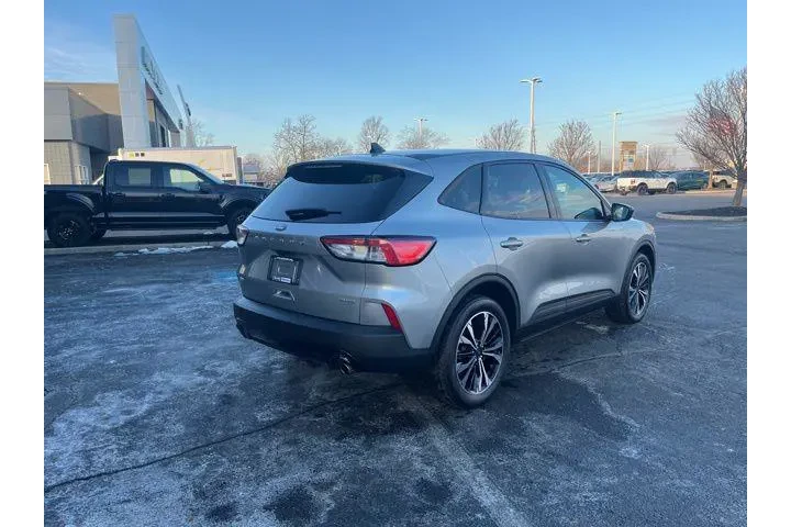 $20995 : Ford Escape 2021 AWD SE 4dr image 6