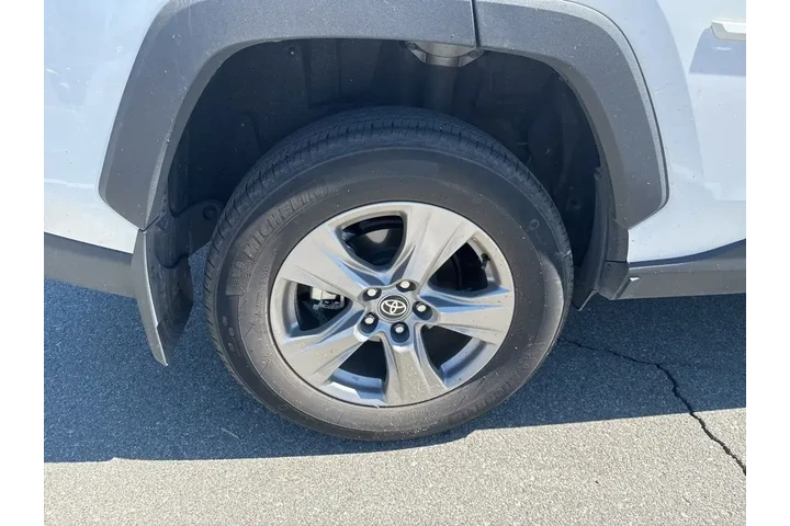 $31357 : Toyota RAV4 2024 XLE 4dr SUV image 10