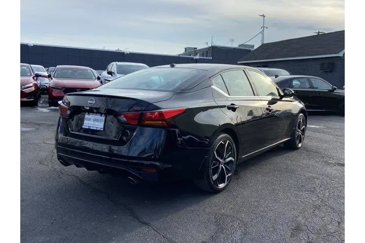 $19987 : Nissan Altima 2025 2.5 SR 4d image 4