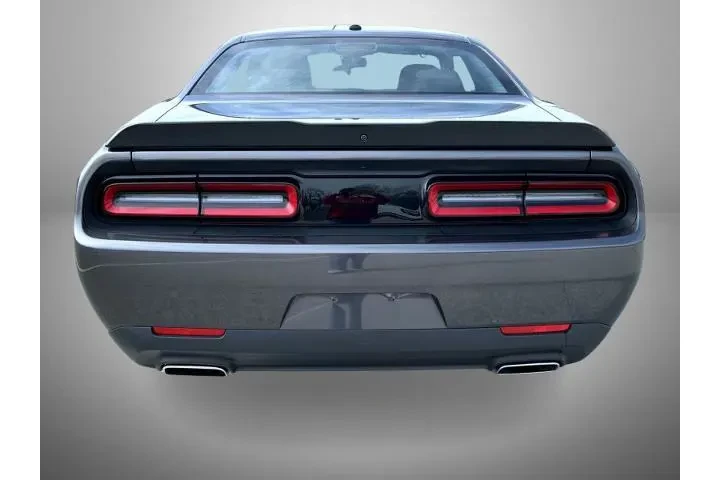 $30995 : Dodge Challenger 2023 AWD SX image 6