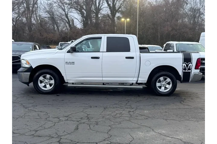 $18000 : Ram 1500 2018 4x4 Express 4d image 2