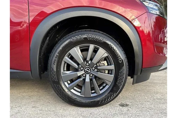 $31797 : Nissan Pathfinder 2024 SV 4d image 3