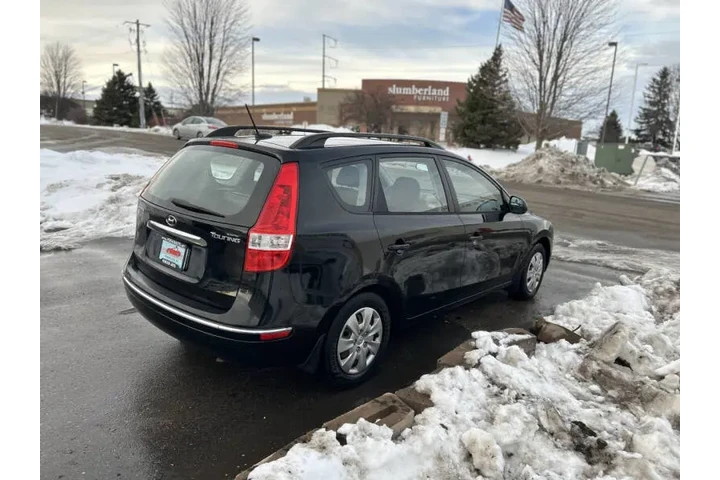 $4500 : 2010 Elantra Touring GLS image 6