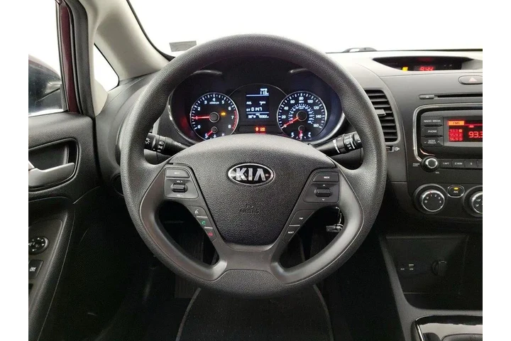 $12599 : Kia Forte 2018 LX 4dr Sedan image 10