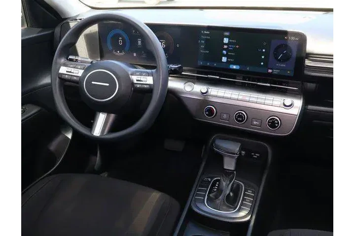 $24213 : Hyundai KONA 2026 SE 4dr SUV image 9