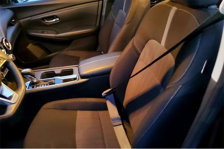$21595 : Nissan Sentra 2025 SV 4dr Se image 10