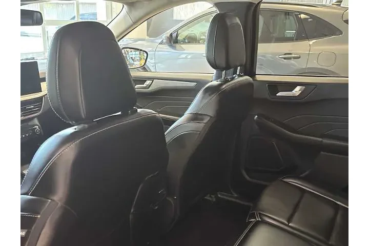 $25239 : Ford Escape 2024 AWD Platinu image 7