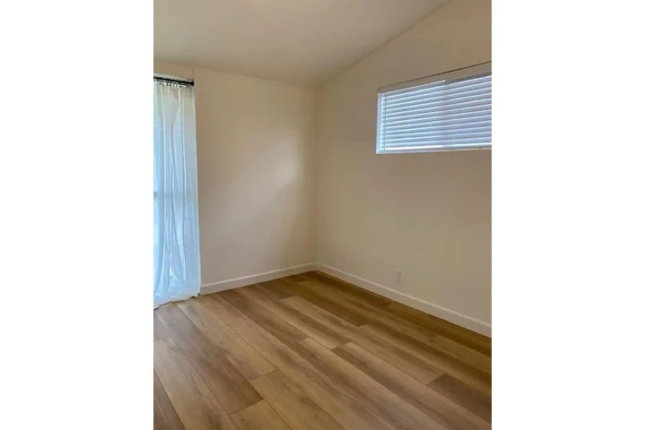 $3100 : Nice 3 bedroom house image 6