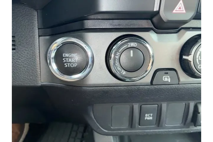 $34222 : Toyota Tacoma 2020 4x4 TRD P image 10