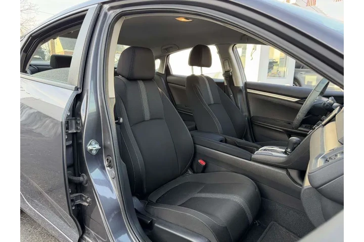 $18962 : Honda Civic 2018 LX 4dr Seda image 9