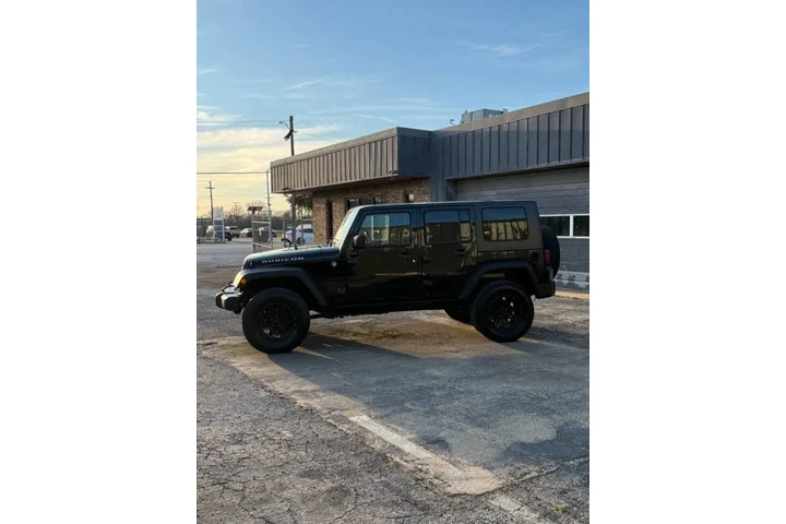 $11995 : 2008 Wrangler Unlimited Rubic image 9
