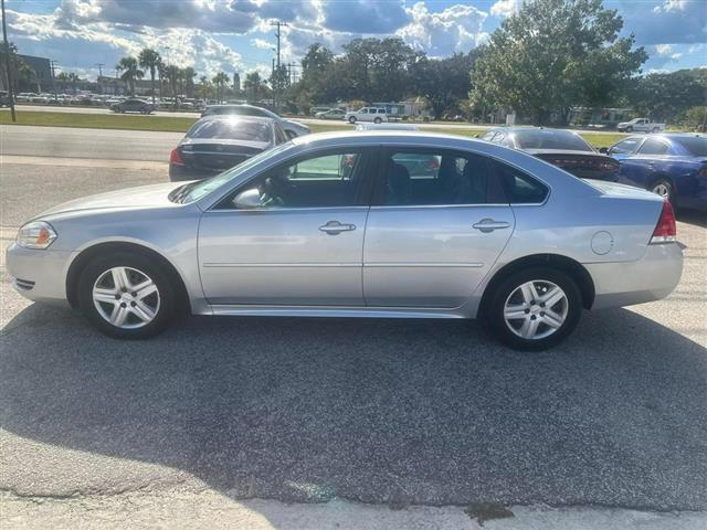 $6990 : 2011 CHEVROLET IMPALA image 3