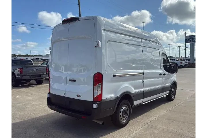 $39981 : Ford Transit 2023 250 3dr LW image 3
