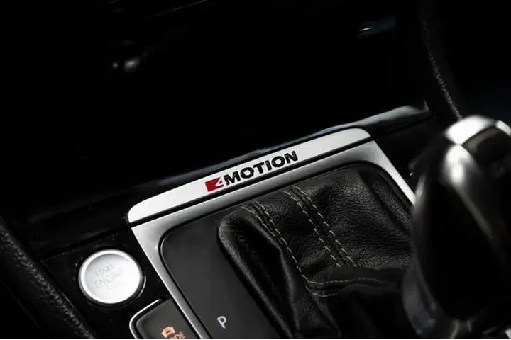 $21998 : Volkswagen Golf R 2016 AWD 4 image 5