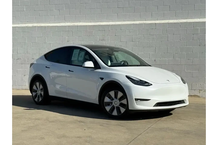 $25989 : Tesla Model Y 2023 AWD Long image 1