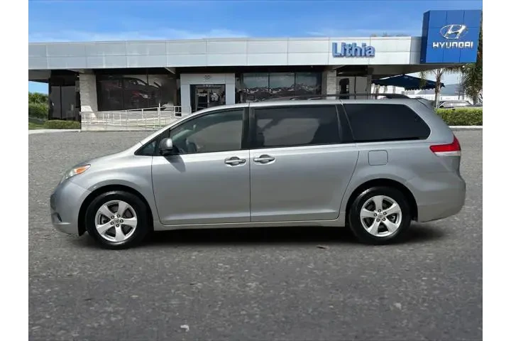 $8999 : Toyota Sienna 2012 LE 7-Pass image 6