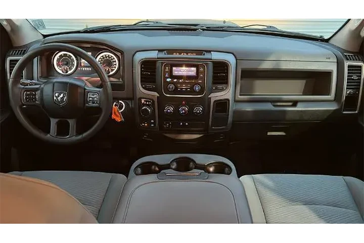 $21788 : Ram 1500 2018 4x4 Tradesman image 7