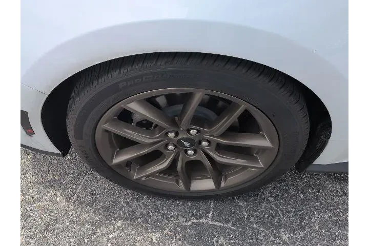 $32519 : Ford Mustang 2024 EcoBoost 2 image 4