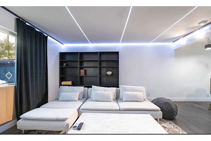 $1400 : Modern & Efficient Apartment image 2