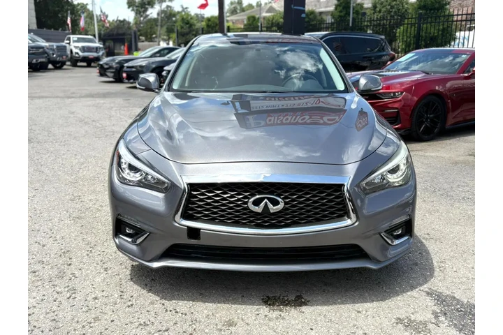 2018 Q50 3.0t Sport image 3