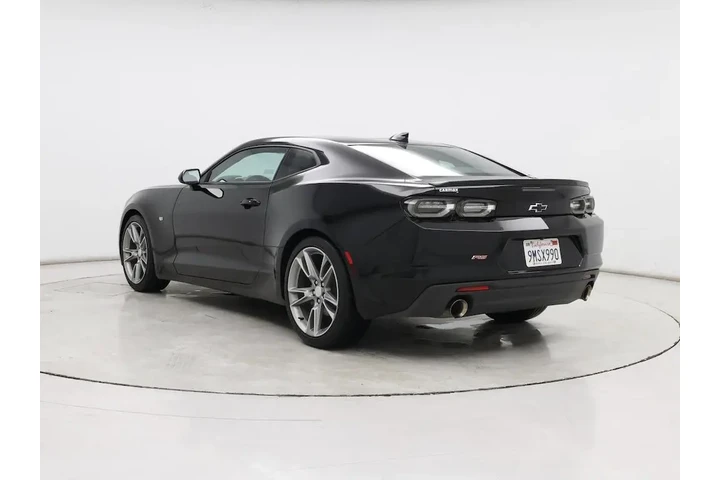 $31998 : Chevrolet Camaro 2024 LT 2dr image 2