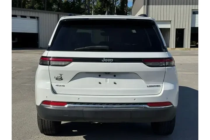 $27859 : Jeep Grand Cherokee 2022 4x4 image 4